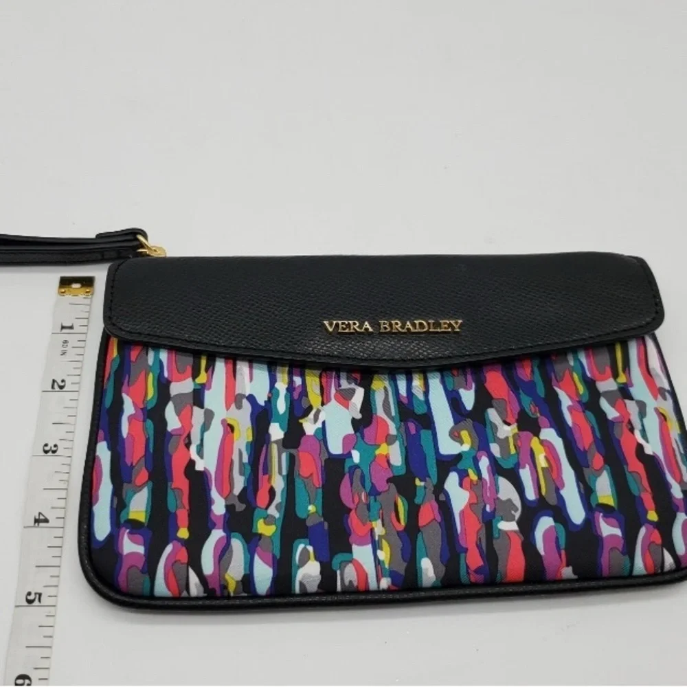 NWOT Vera Bradley Women’s Multicolor Wristlet Wallet